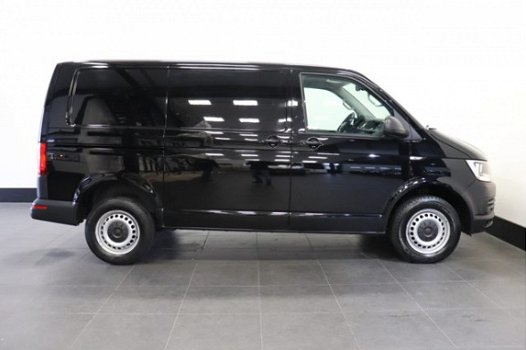 Volkswagen Transporter - T6 2.0 TDI - Airco - Cruise - PDC - € 13.900, - ex - 1