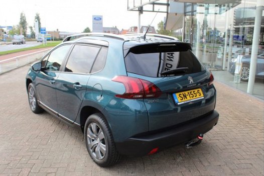 Peugeot 2008 - 1.2 PureTech Active Navigatie, Cruise & Climate control, Trekhaak, parkeersensoren - 1