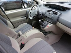 Renault Grand Scénic - 1.6-16V Dynamique Comfort //7 Persoons//