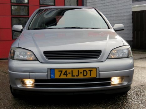 Opel Astra - 2.2-16V Sport Edition II // Zeldzaam model // - 1