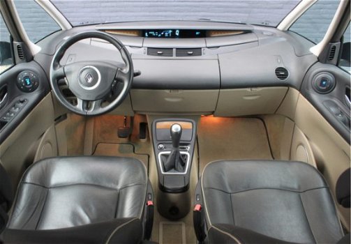 Renault Espace - 3.5 V6 Initiale | Xenon | Leer | Cruise Controle | Clima | Dealer Onderhouden - 1