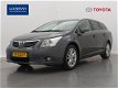 Toyota Avensis Wagon - 1.8 VVTi Business | Navigatie | Trekhaak - 1 - Thumbnail