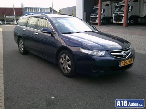 Honda Accord Tourer - ACCORD ; 2.0I AT - 1