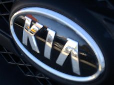 Kia Carens - 2.0 CVVT 5-ZIT X - Trekhaak - Nieuwe APK