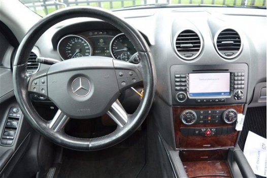 Mercedes-Benz ML-klasse - V6 ML 320 Grijs Kenteken - 1
