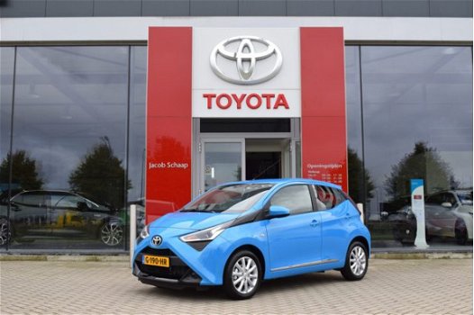 Toyota Aygo - 5-deurs 1.0 VVT-i 72pk x-play | 15'' Lichtmetalen velgen | Chroom Pack | Airco | - 1