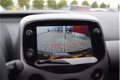 Toyota Aygo - 5-deurs 1.0 VVT-i 72pk x-play | 15'' Lichtmetalen velgen | Chroom Pack | Airco | - 1 - Thumbnail