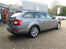 Skoda Octavia Combi - 1.4 TSI Greentech Elegance NAVIGATIE/ CLIMATRONIC/ CRUISE CONTROL