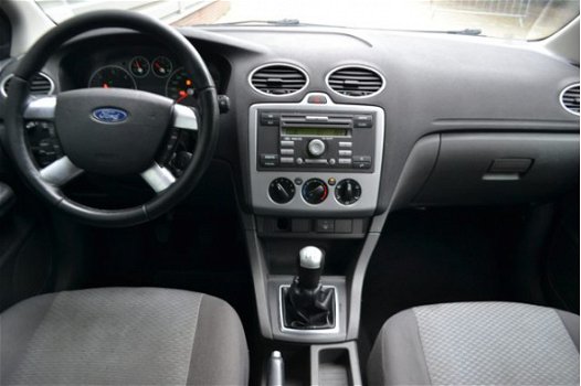 Ford Focus - 1.6 TDCI Trend 5DRS. Airco Elek Ramen Cd + Inruil Mogelijk - 1