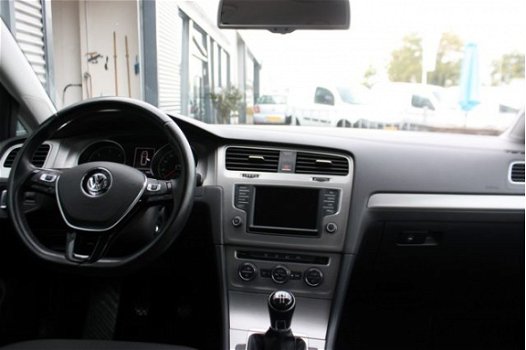 Volkswagen Golf Variant - 1.6 TDI MAG 1500KG TREKKEN NAVI CLIMA CRUISE PDC 17''LM-VELGEN DONKER GLAS - 1