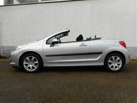 Peugeot 207 CC - 1.6 VTi o.a. airco, lmv, cruise c. 80.000km - 1