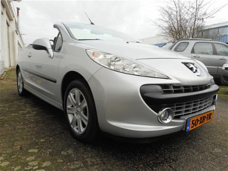 Peugeot 207 CC - 1.6 VTi o.a. airco, lmv, cruise c. 80.000km - 1