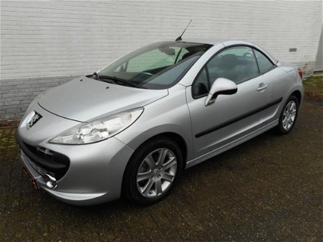 Peugeot 207 CC - 1.6 VTi o.a. airco, lmv, cruise c. 80.000km - 1