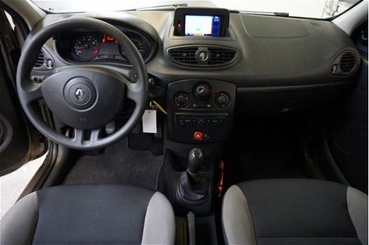 Renault Clio - 1.2 Special Line Navigatie. Nationale Autopas (NAP) - 1