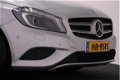 Mercedes-Benz A-klasse - 180 Ambition | Parkeerassistent | Bi-Xenon lampen | Comfortonderstel - 1 - Thumbnail