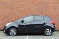 Kia Venga - 1.4 90 PK First Edition / Navi / Tel / Trekhaak - 1 - Thumbnail