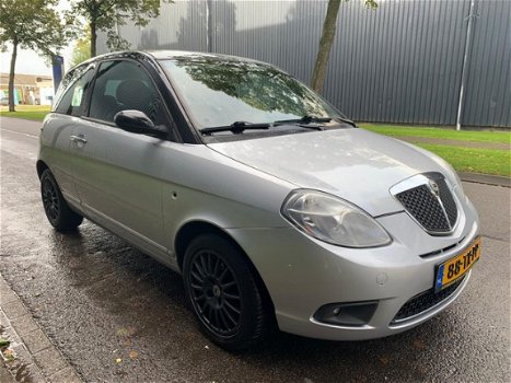 Lancia Y(psilon) - 1.4 Oro ✅NAP, AIRCO, BLUETOOTH, CRUISE, STUURBEKR - 1