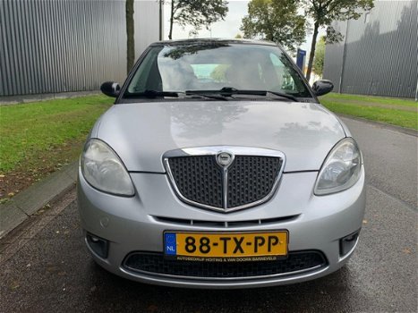 Lancia Y(psilon) - 1.4 Oro ✅NAP, AIRCO, BLUETOOTH, CRUISE, STUURBEKR - 1