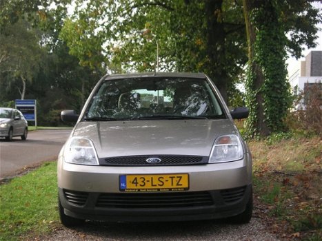 Ford Fiesta - 1.4-16V Ghia - 1