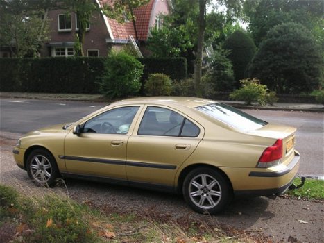 Volvo S60 - 2.4 LPG - 1