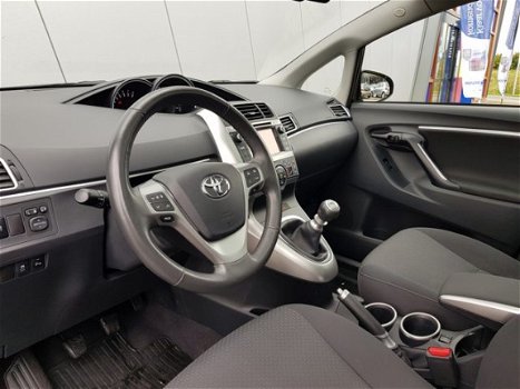 Toyota Verso - 1.8 VVT-i Business 7p. I 7-PERSOONS I NAVIGATIE I LICHTMETALEN VELGEN - 1