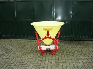 Meststoffen strooier nodig ... kom naar Epe - nr. 1