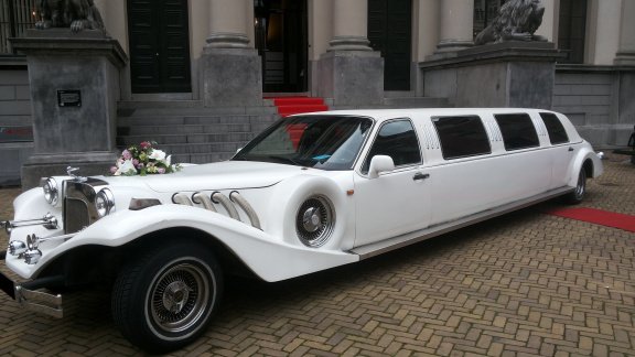 Excalibur stretch Limousine - 1