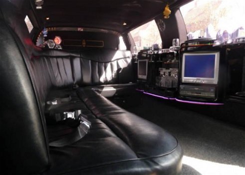 Excalibur stretch Limousine - 4