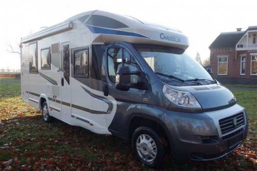 Chausson Welcome 718 EB Queensbed Garage Hefbed 2014 Nieuwstaat - 1