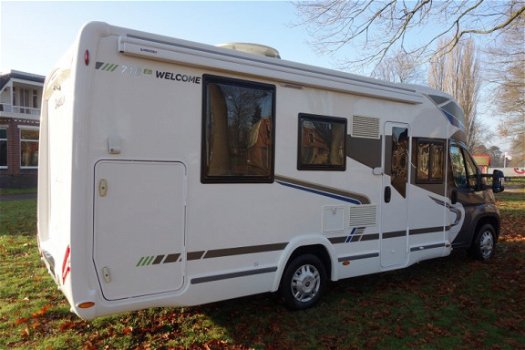 Chausson Welcome 718 EB Queensbed Garage Hefbed 2014 Nieuwstaat - 3