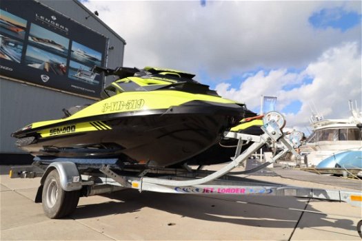 Sea-Doo RXP-X RS 300 trailer included - 7