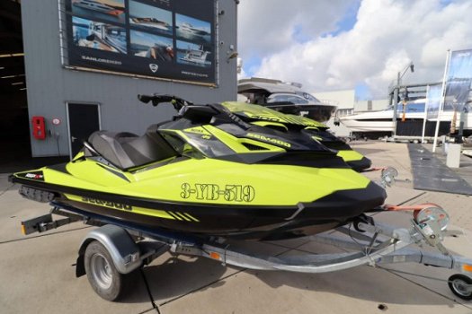 Sea-Doo RXP-X RS 300 trailer included - 8