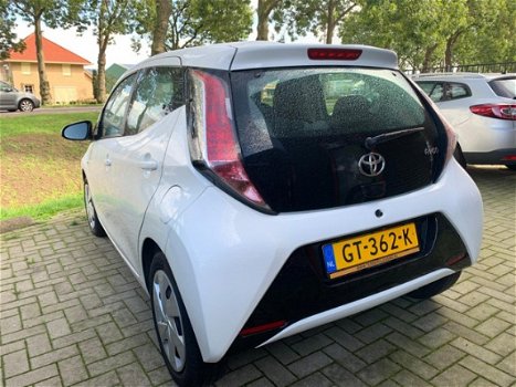 Toyota Aygo - 1.0 VVT-i x-play - 1