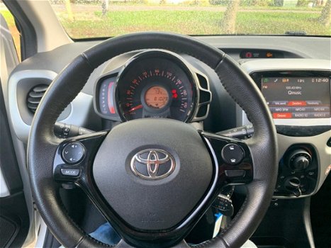 Toyota Aygo - 1.0 VVT-i x-play - 1
