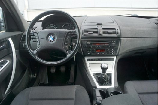 BMW X3 - 2.0d Executive - 1