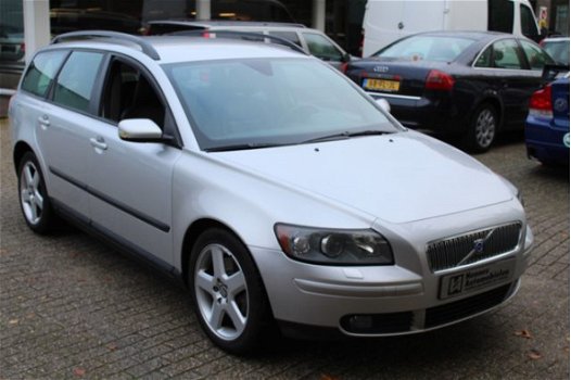 Volvo V50 - 2.5 T5 220pk Leder Lage bijtelling Youngtimer - 1