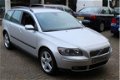 Volvo V50 - 2.5 T5 220pk Leder Lage bijtelling Youngtimer - 1 - Thumbnail