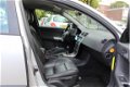 Volvo V50 - 2.5 T5 220pk Leder Lage bijtelling Youngtimer - 1 - Thumbnail