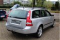 Volvo V50 - 2.5 T5 220pk Leder Lage bijtelling Youngtimer - 1 - Thumbnail