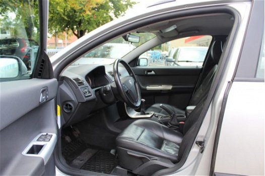 Volvo V50 - 2.5 T5 220pk Leder Lage bijtelling Youngtimer - 1