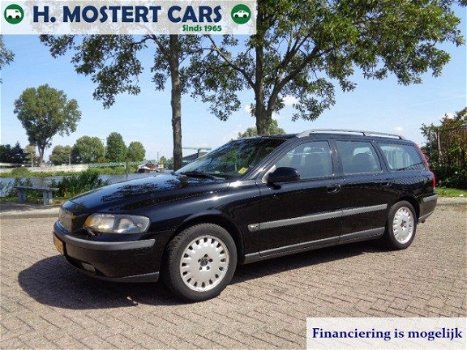 Volvo V70 - 2.4 T Comfort Line * AIRCO * 7 PERSOONS * LEDER * APK * GOED ONDERHOUDEN - 1