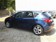 Opel Astra - 1.6 Edition