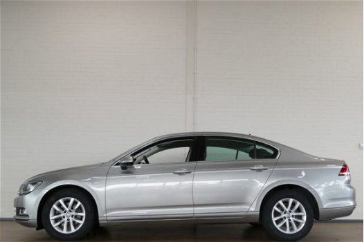 Volkswagen Passat - 1.4 TSI Highline Business Edition CLIMA / CRUISE / LMV / PDC / LED / XENON / LEE - 1