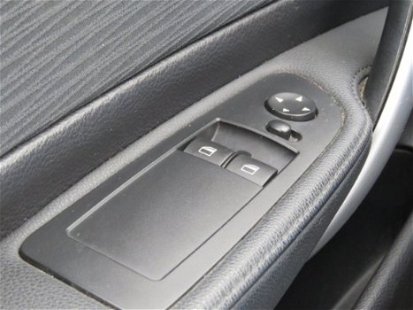 BMW 1-serie - 118i Navigatie/Stoelverwarming - 1