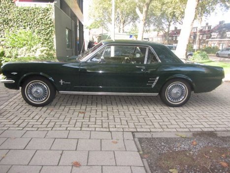 Ford Mustang - Coupe V 8 perfecte staat - 1