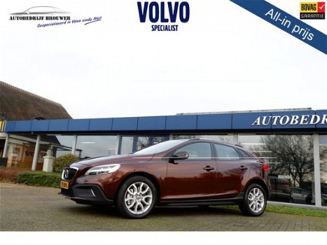 Volvo V40 Cross Country - MY17 2.0 D3 150PK NORDIC+/ INTELLISAFE / STANDKACHEL |JUN-16| *all in prij - 1