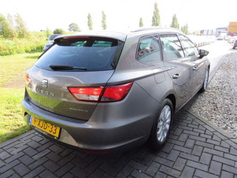 Seat Leon ST - 1.6 TDI Style Ecomotive Navi Clima PDC Bluetooth Cruise - 1