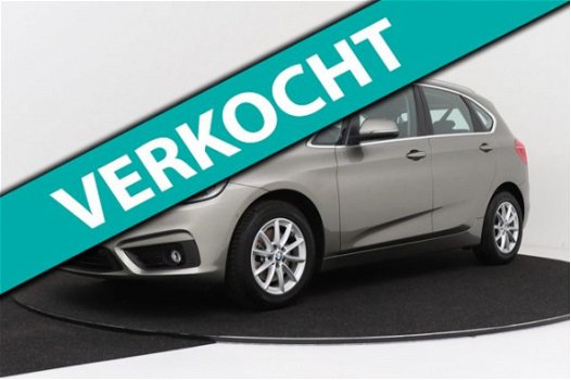 BMW 2-serie Active Tourer - 218i Executive | Navi | Parkeersensoren | Dealer onderhouden - 1