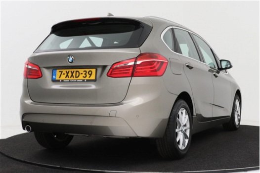 BMW 2-serie Active Tourer - 218i Executive | Navi | Parkeersensoren | Dealer onderhouden - 1