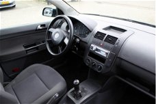 Volkswagen Polo - 1.4-16V FSI Schuif-kanteldak/Airco/Cruise controle